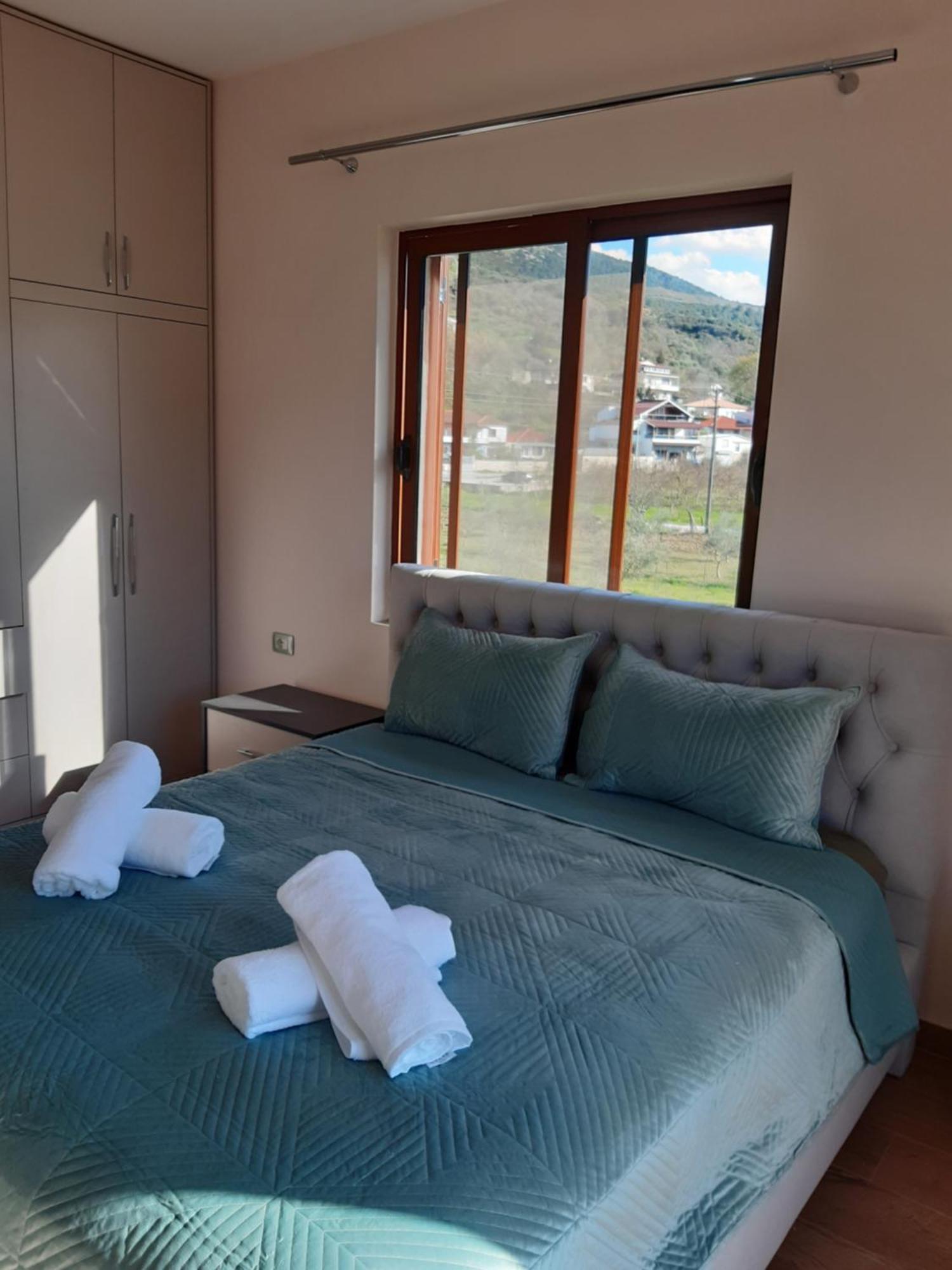 Villa Ari Berat Buitenkant foto