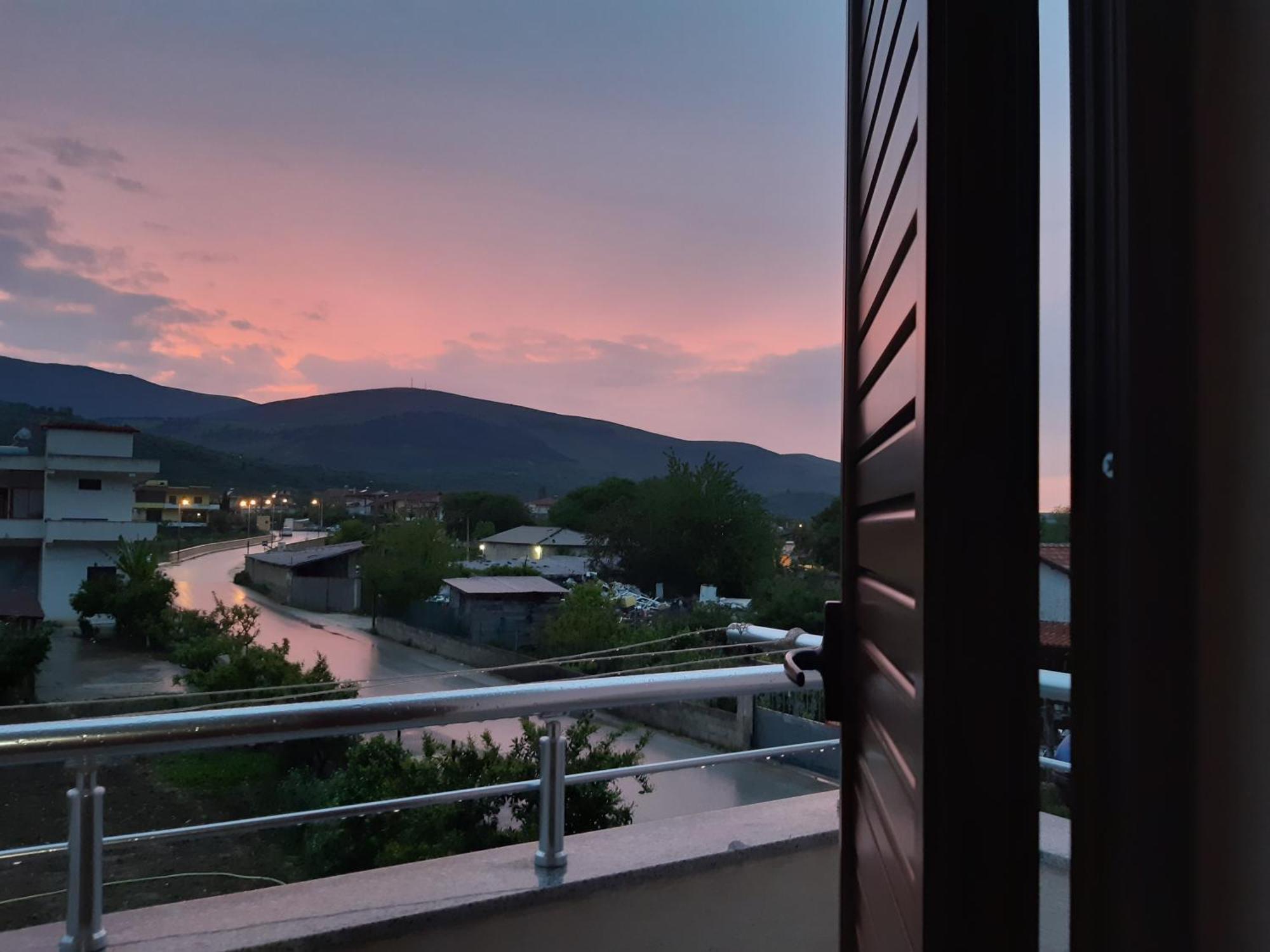 Villa Ari Berat Buitenkant foto